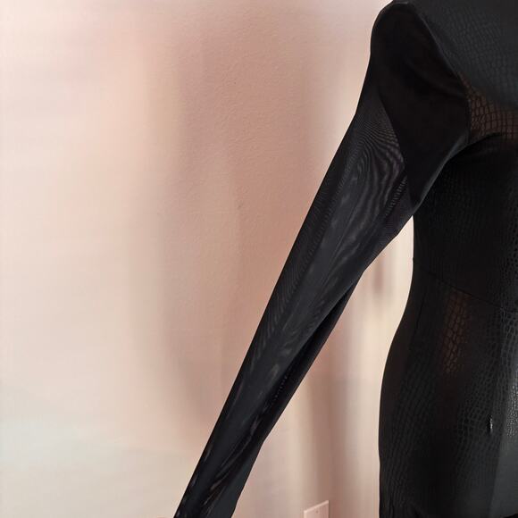 Black Crocodile Embossed Jumpsuit Catsuit Large Cosplay Goth Sheer Mesh Sleeves - Picture 5 of 10